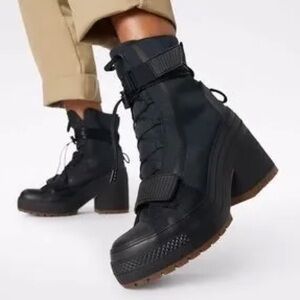 Converse Chuck Taylor All Star GR82 Boots in Camel Brown Combat Boots Size 9 NEW